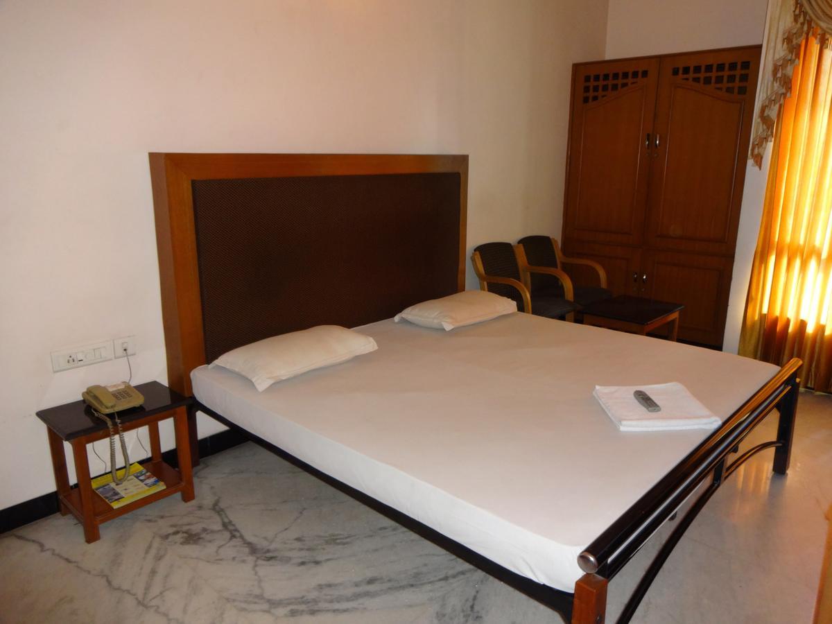 Hotel Grand Palace Coimbatore Ngoại thất bức ảnh