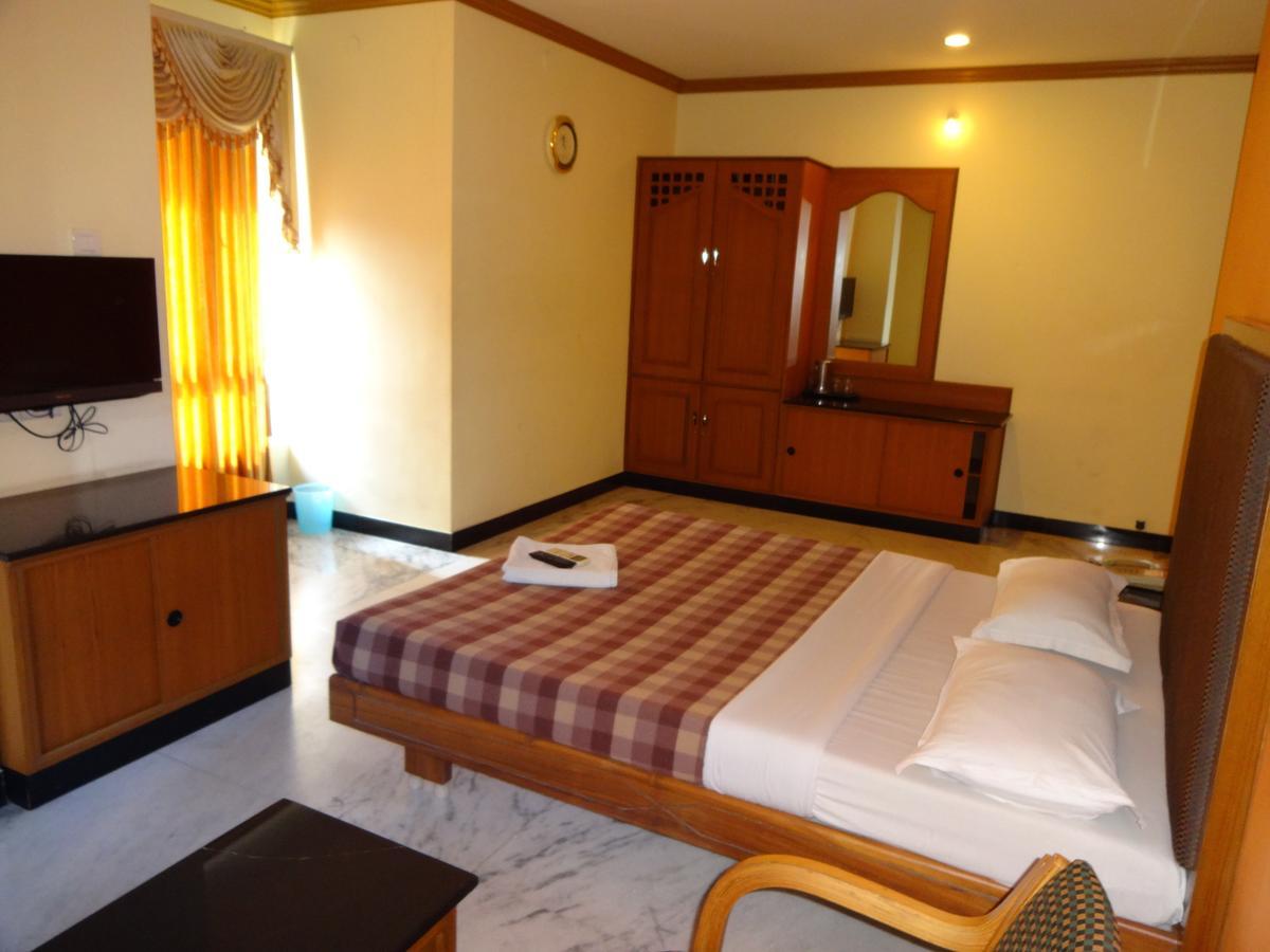 Hotel Grand Palace Coimbatore Ngoại thất bức ảnh