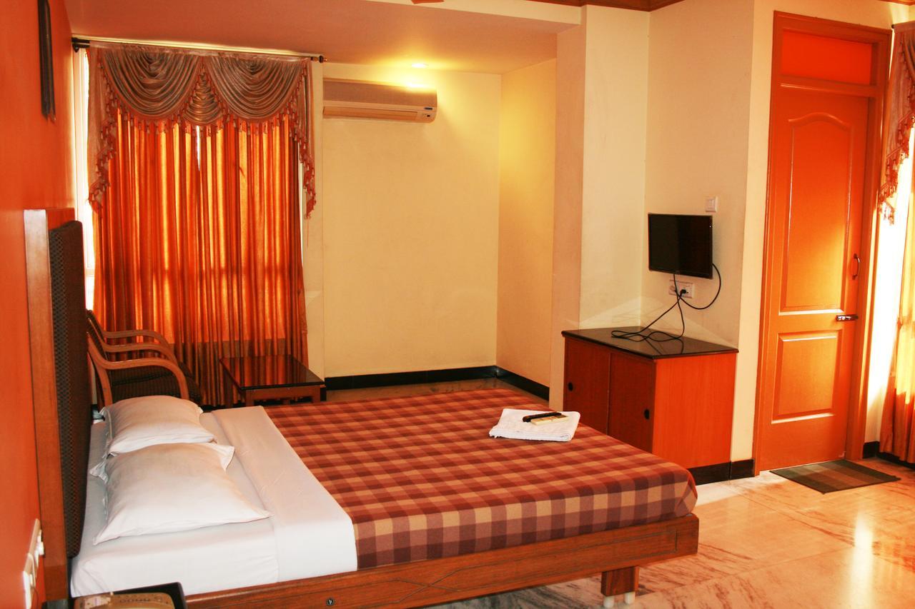 Hotel Grand Palace Coimbatore Ngoại thất bức ảnh